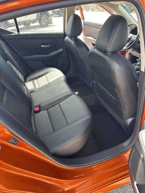 Used 2025 Nissan Sentra SR w/ SR Premium Package FWD image 12