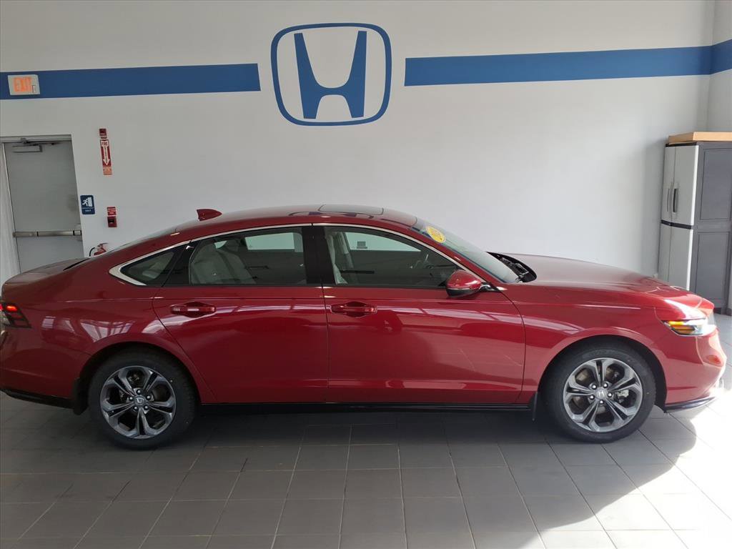Certified 2024 Honda Accord EX-L image 4