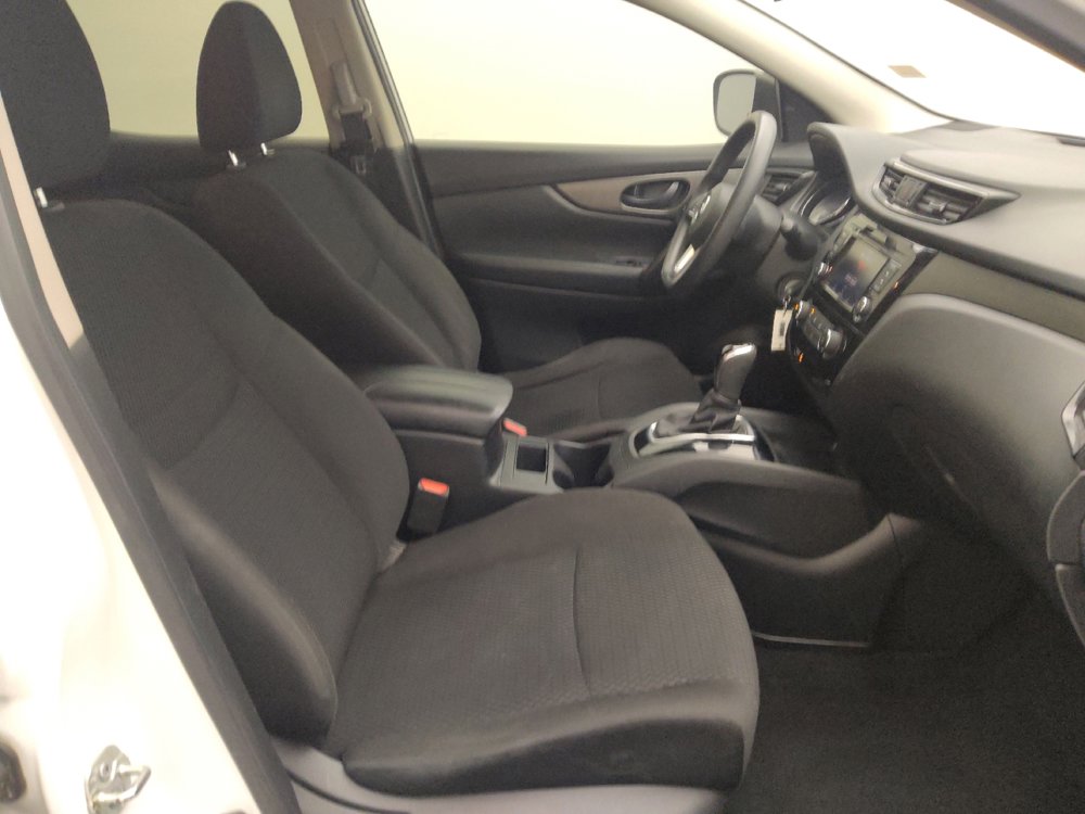 Used 2019 Nissan Rogue Sport S w/ Appearance Package image 21