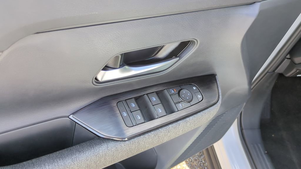 New 2026 Nissan Kicks SV w/ SV Premium Package image 12