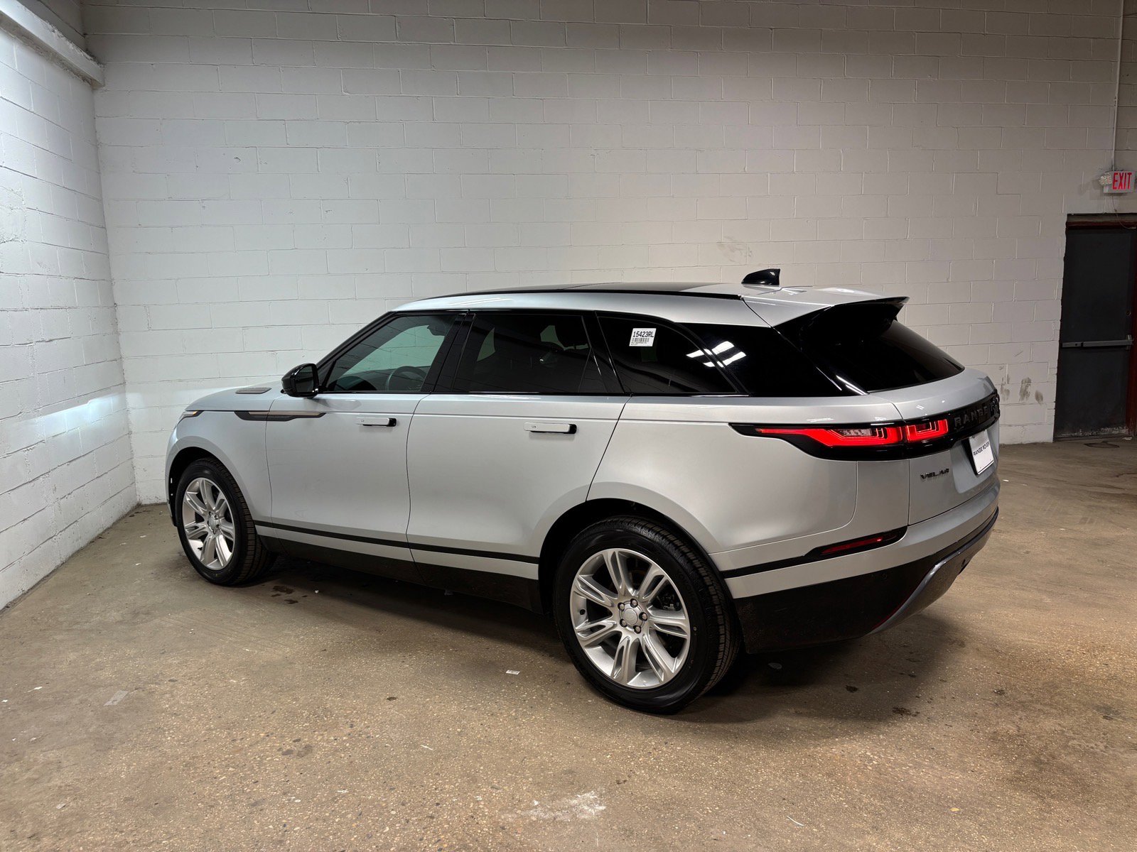 Used 2023 Land Rover Range Rover Velar R-Dynamic S AWD/4WD image 10