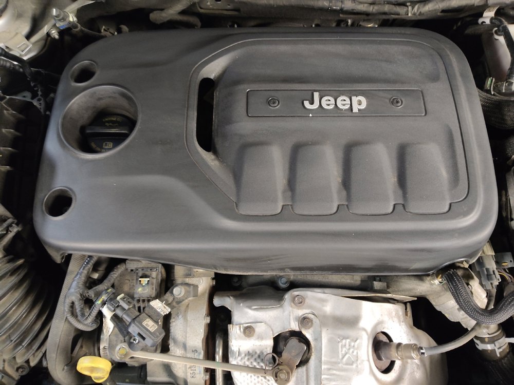 Used 2019 Jeep Cherokee Latitude Plus image 30