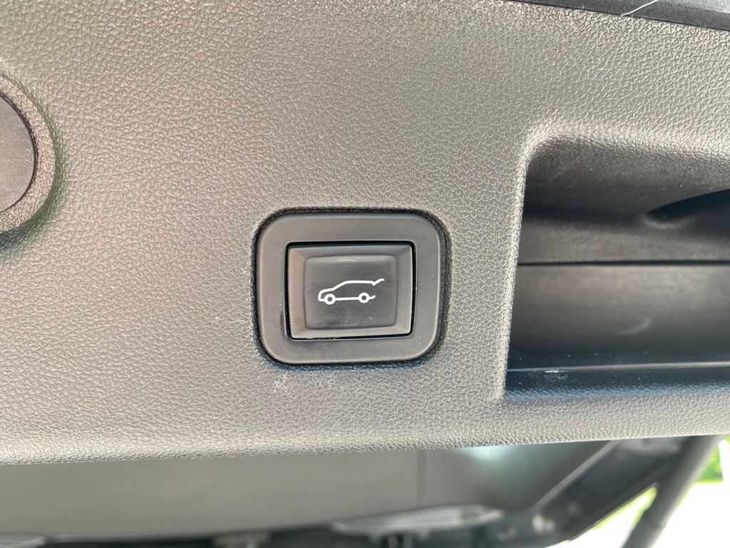 Used 2019 Chevrolet Equinox LT AWD/4WD image 17