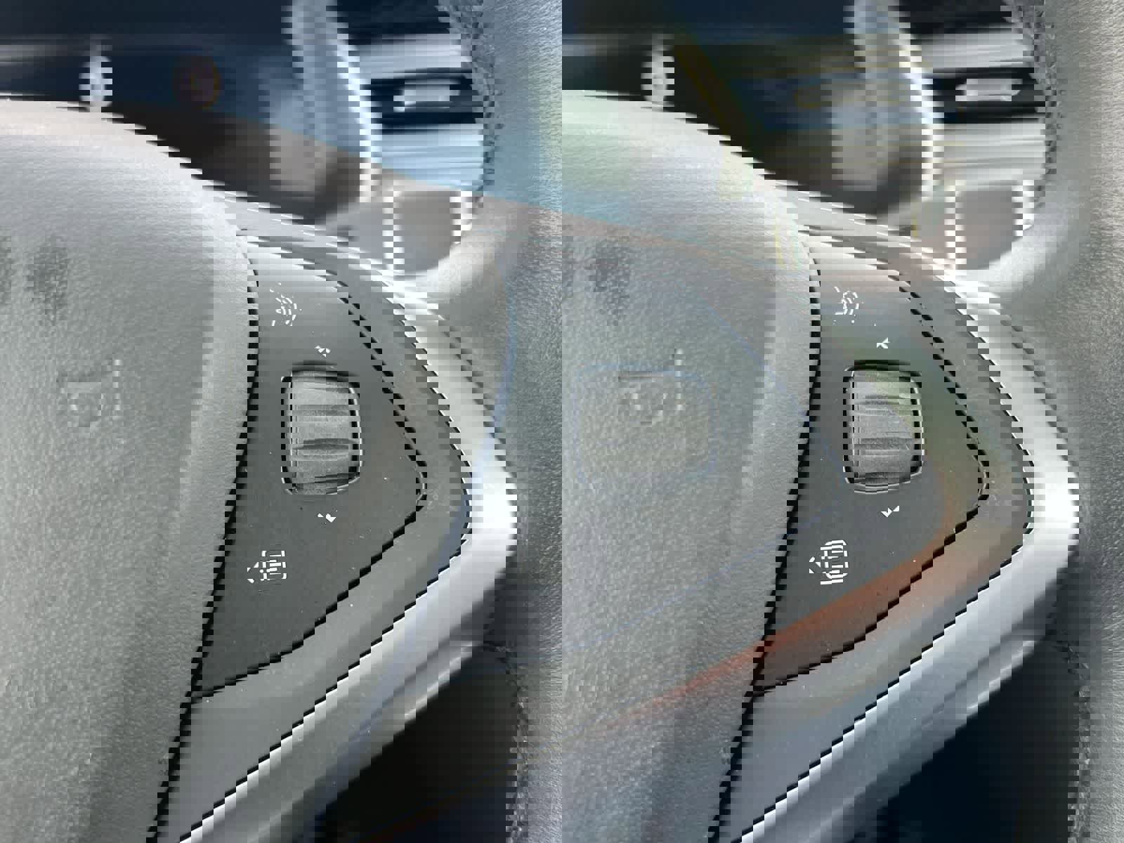 Used 2017 Tesla Model X 75D image 24