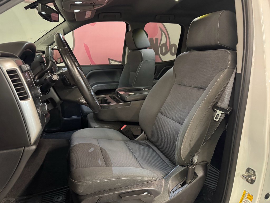 Used 2019 Chevrolet Silverado 1500 LT image 18