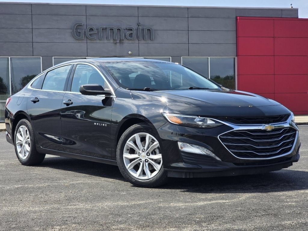 Used 2022 Chevrolet Malibu LT FWD image 2