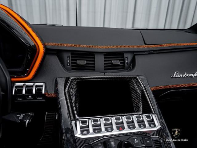 Used 2019 Lamborghini Aventador S AWD/4WD image 48