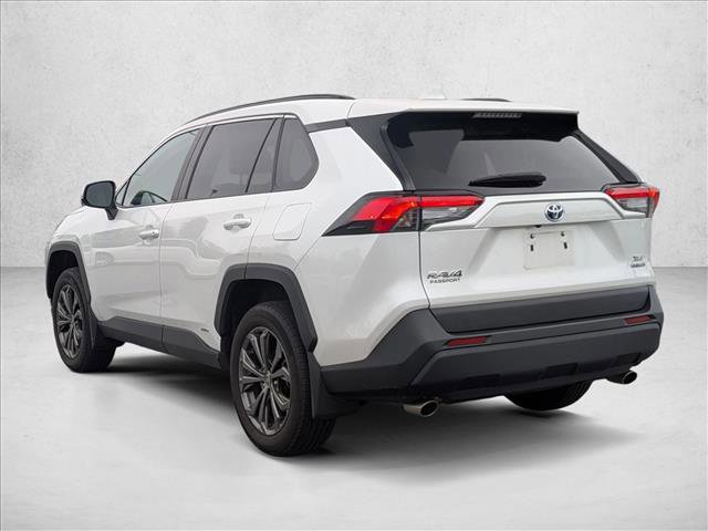 Used 2023 Toyota RAV4 XLE Premium AWD/4WD image 7
