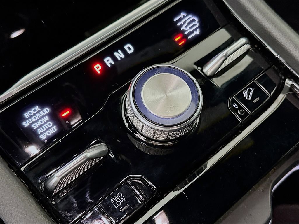 Certified 2025 Jeep Grand Cherokee Summit image 23