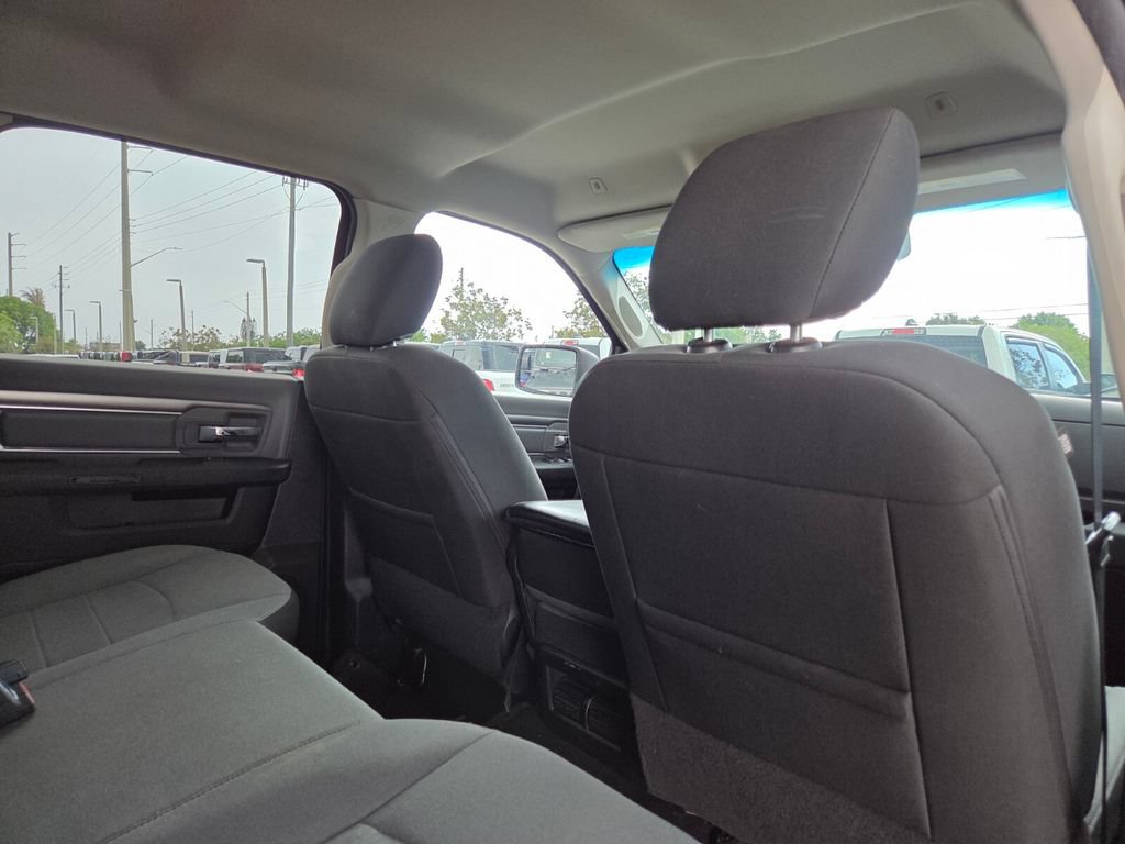 Used 2021 RAM 1500 Classic SLT AWD/4WD image 17