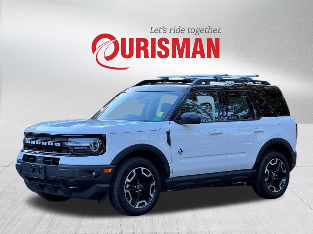 Used 2024 Ford Bronco Sport Outer Banks w/ Tech Package image 2