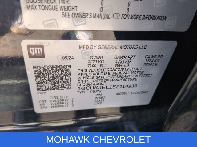 Used 2025 Chevrolet Silverado 1500 High Country w/ High Country Premium Package AWD/4WD image 35