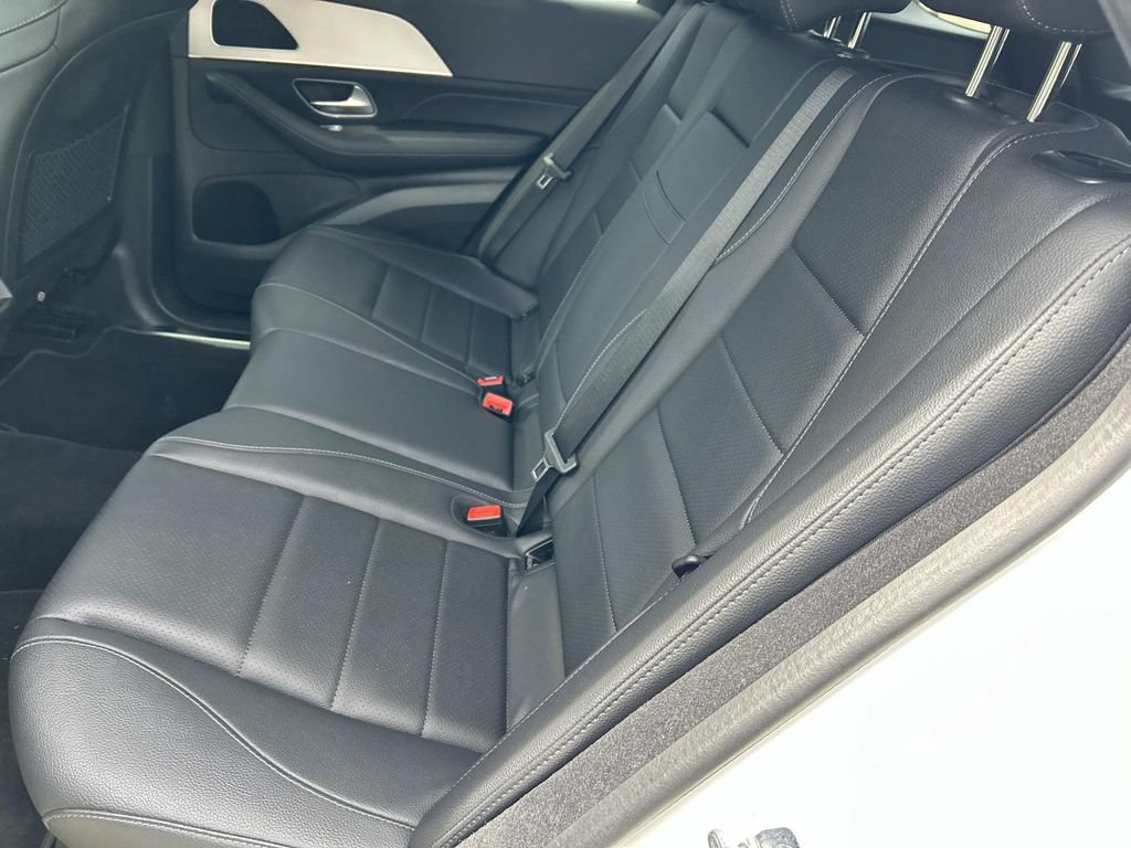 Used 2024 Mercedes-Benz GLE 450e 4MATIC image 23