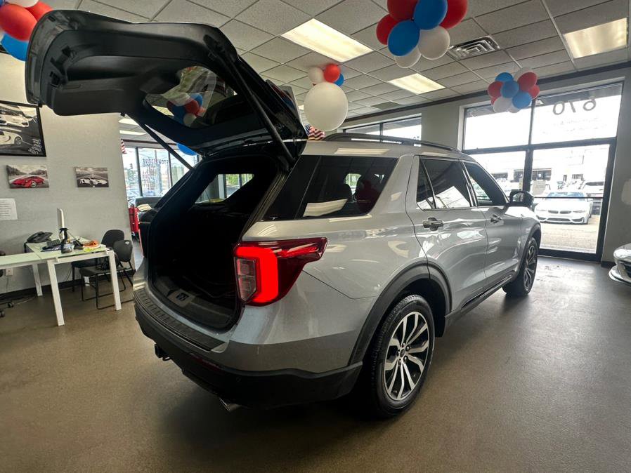 Used 2022 Ford Explorer ST-Line w/ Class IV Trailer Tow Package image 16