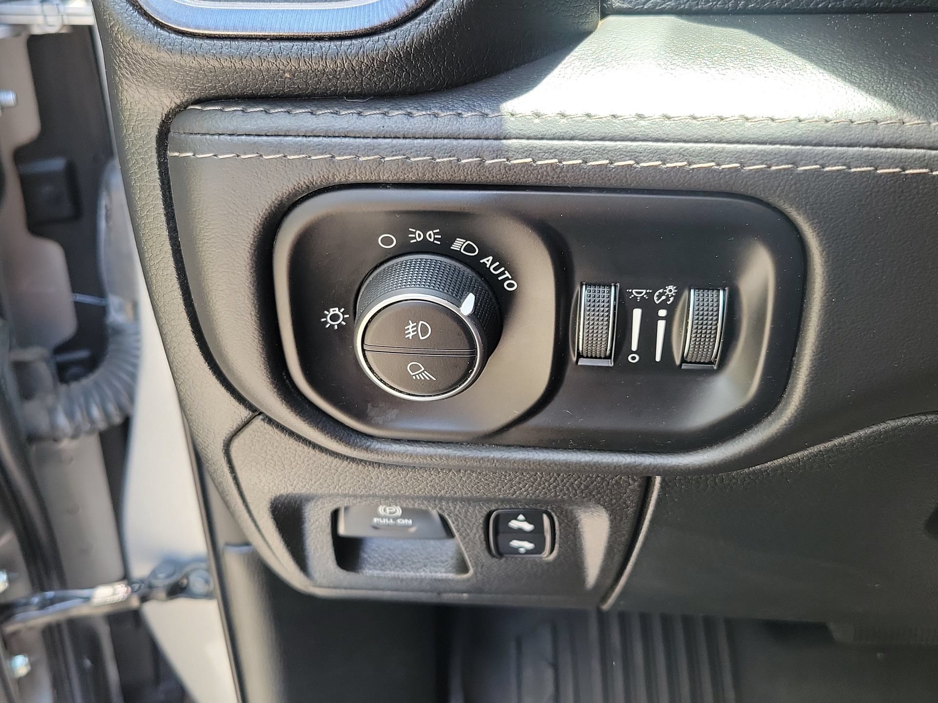 Used 2021 RAM 1500 TRX w/ TRX Level 1 Equipment Group AWD/4WD image 22