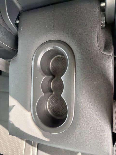 Used 2021 Volkswagen Tiguan SE w/ Panoramic Sunroof Package image 15