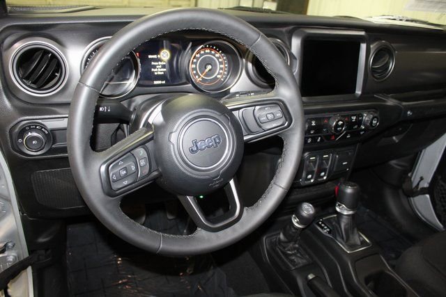 Used 2023 Jeep Wrangler Sport S image 11