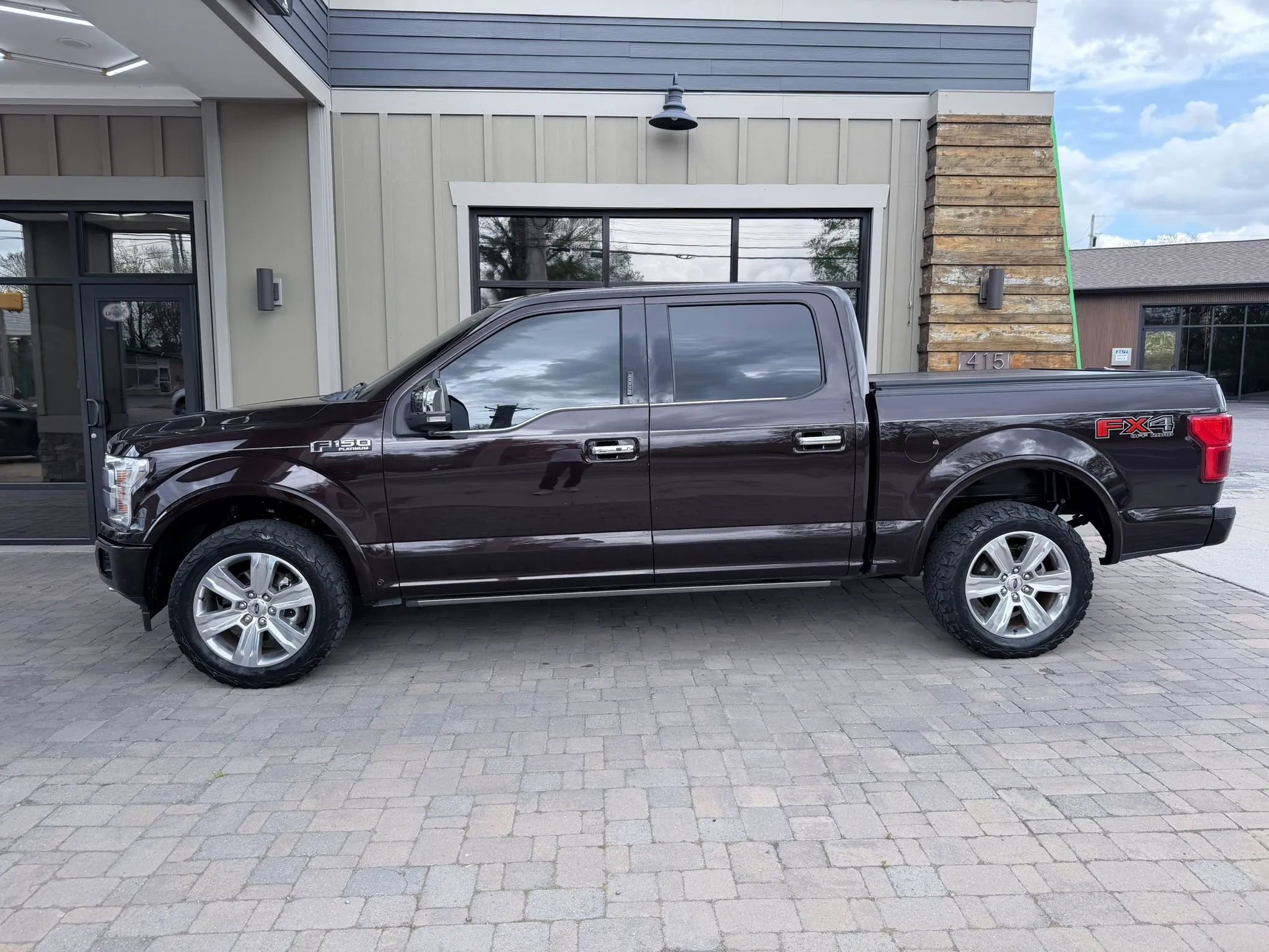 Used 2019 Ford F150 Platinum w/ Equipment Group 701A Luxury image 38