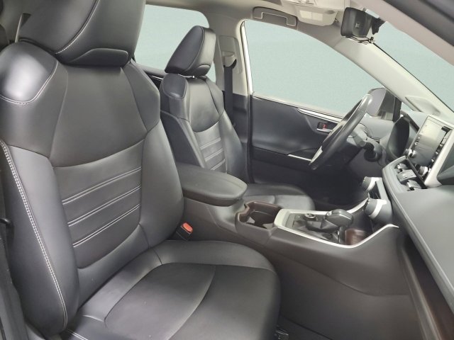 Used 2019 Toyota RAV4 Limited w/ Limited Grade Weather Package image 16