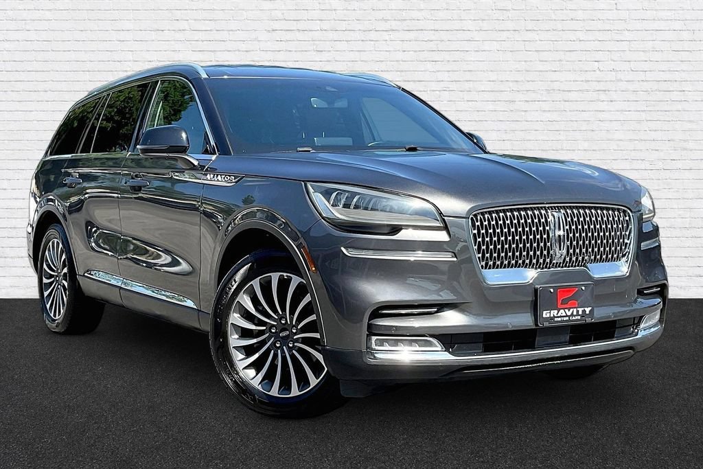 Used 2020 Lincoln Aviator Reserve w/ Elements Package Plus AWD/4WD image 3