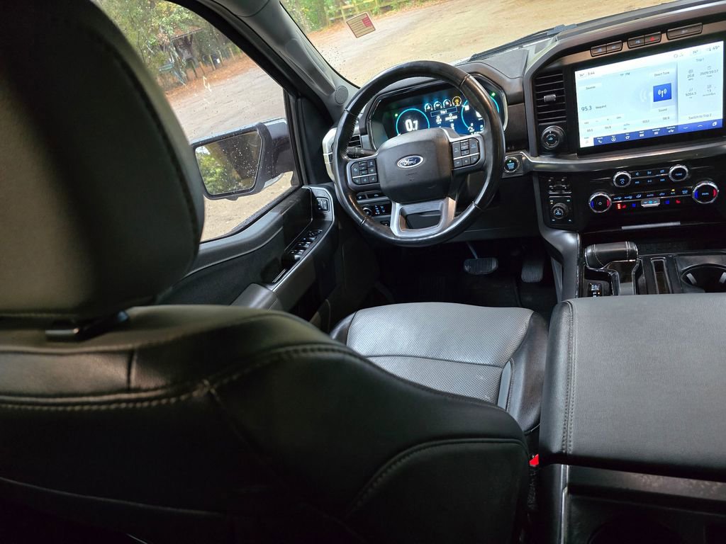 Used 2023 Ford F150 Lariat w/ Trailer Tow Package image 58