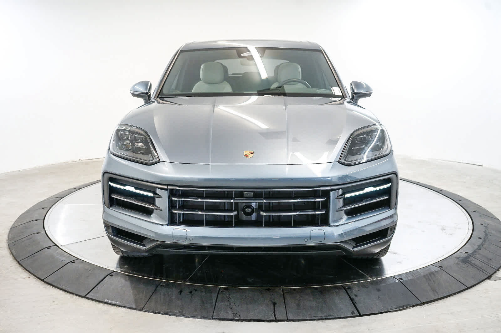 Certified 2026 Porsche Cayenne S AWD/4WD image 5