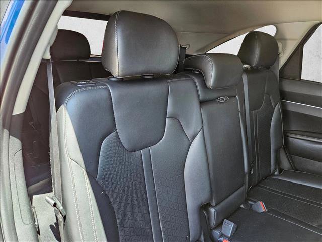 Used 2023 Kia Sorento S FWD image 14
