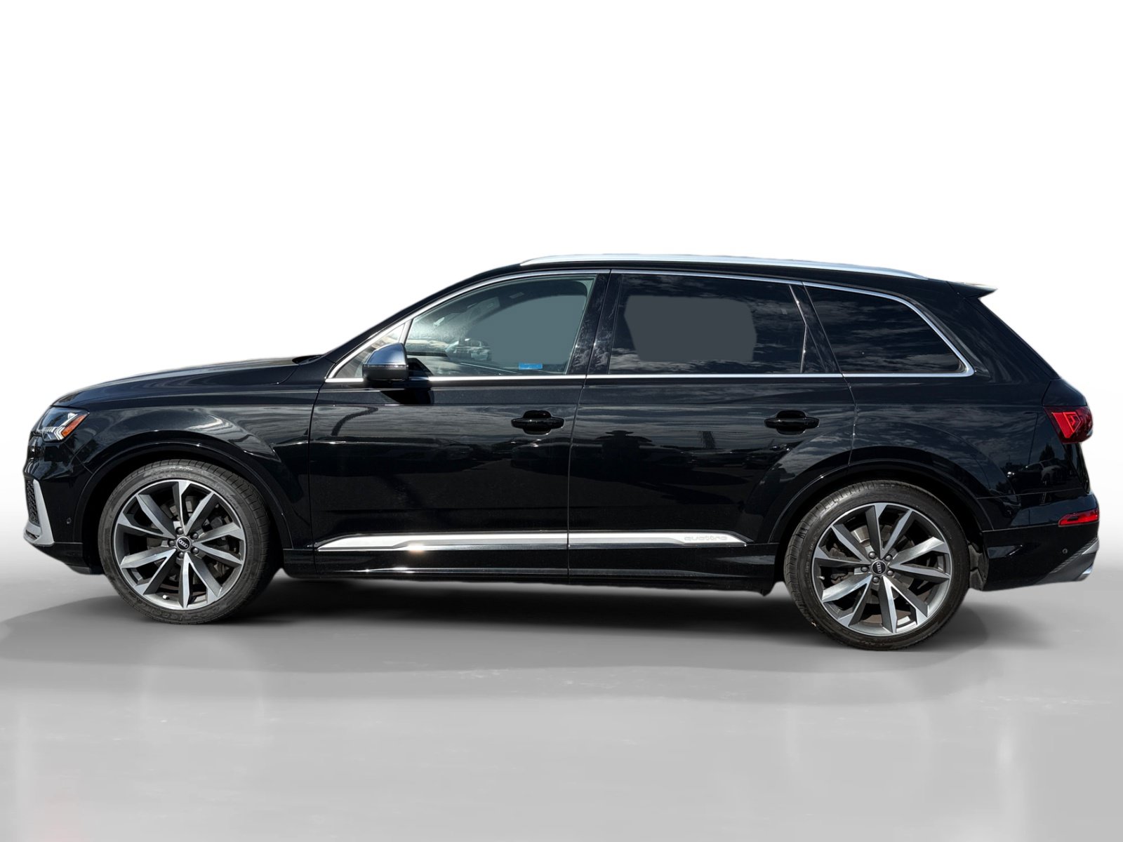 Used 2022 Audi SQ7 Premium Plus w/ SQ7 Executive Package AWD/4WD image 2