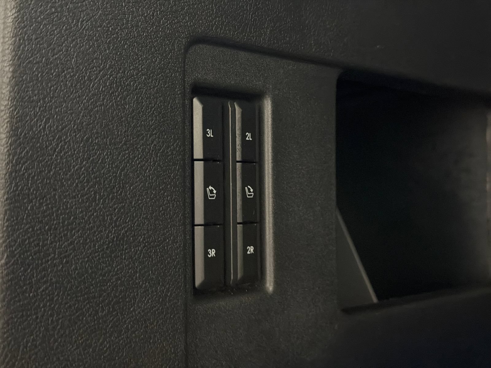 Certified 2023 Lincoln Navigator L Reserve AWD/4WD image 11