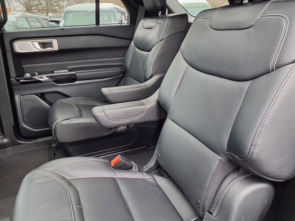 Used 2023 Ford Explorer ST w/ Equipment Group 401A image 7