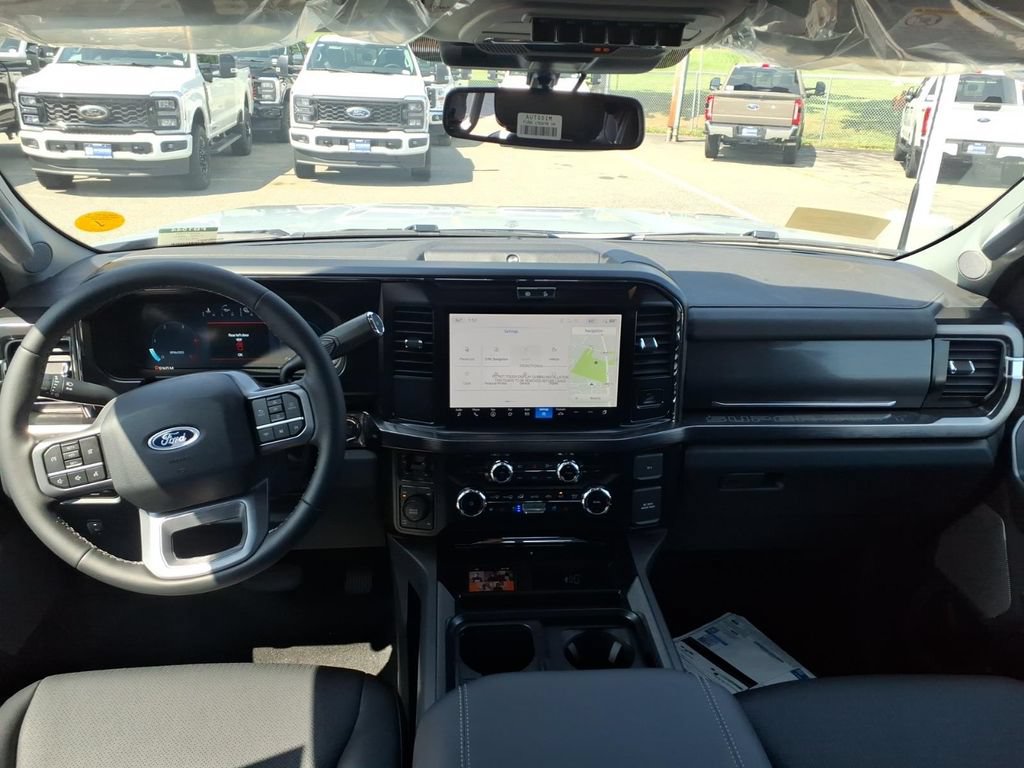 New 2026 Ford F250 Lariat w/ Black Appearance Package AWD/4WD image 11
