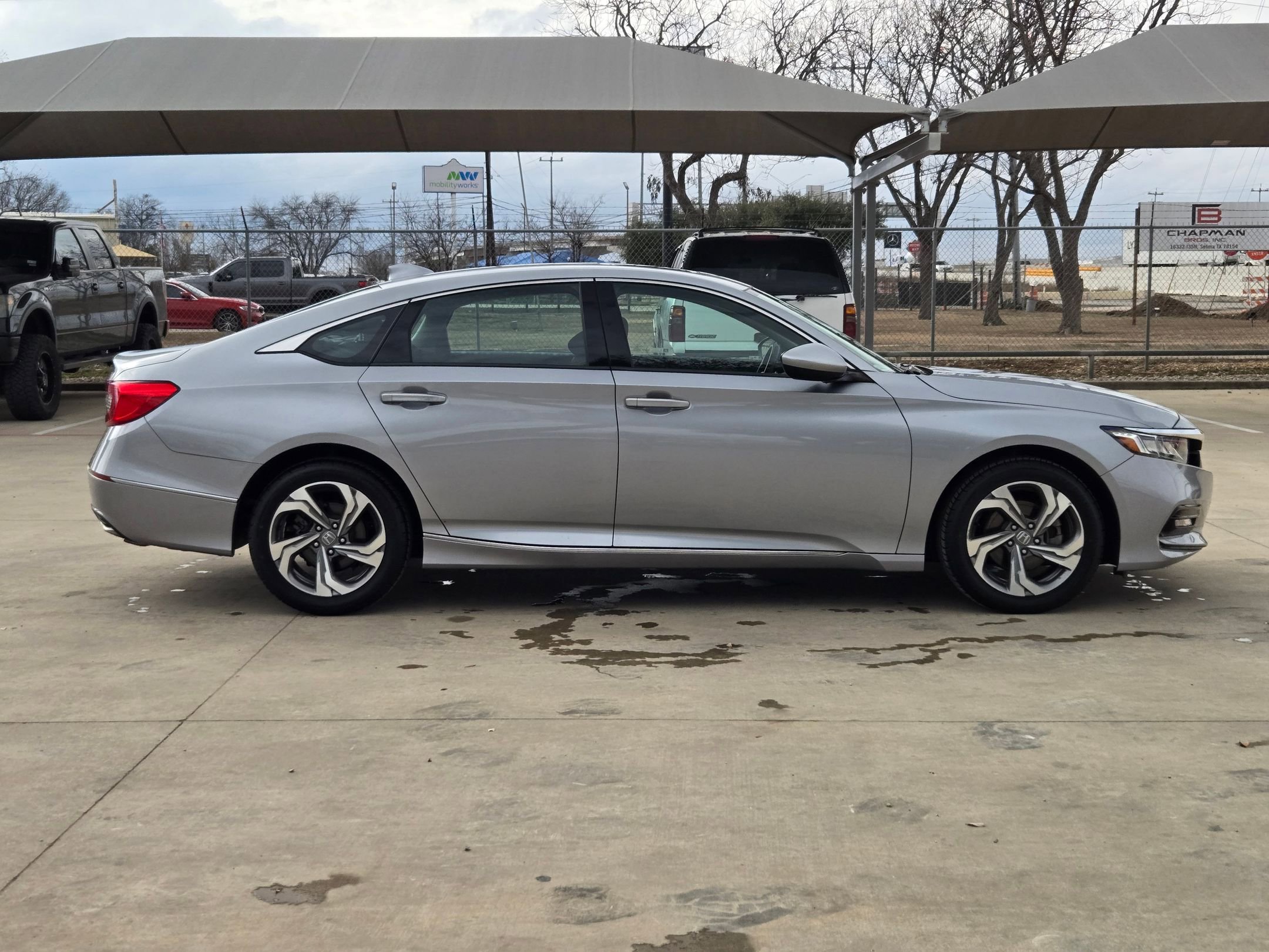 Used 2020 Honda Accord EX image 2