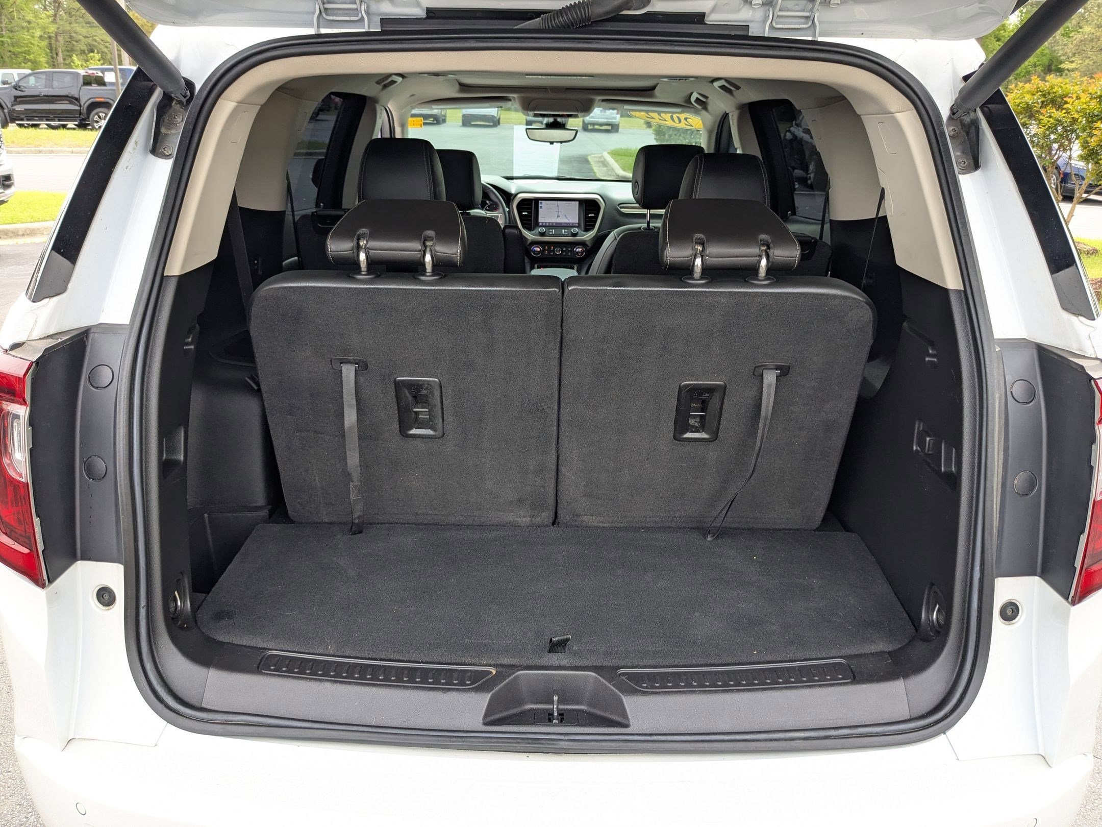 Used 2022 GMC Acadia Denali w/ Denali Technology Package image 37