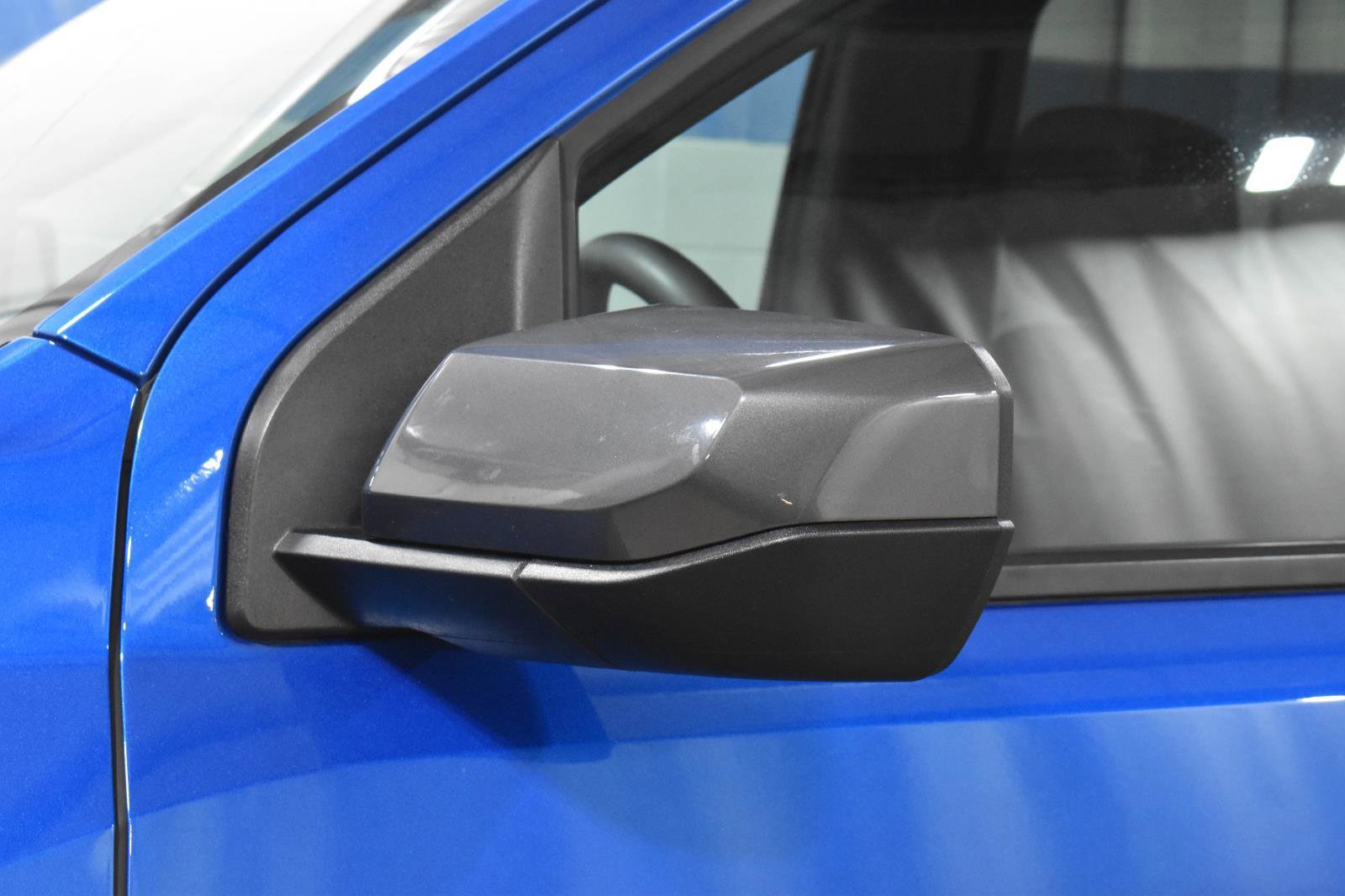 Used 2023 Chevrolet Colorado LT w/ LT Convenience Package II image 33