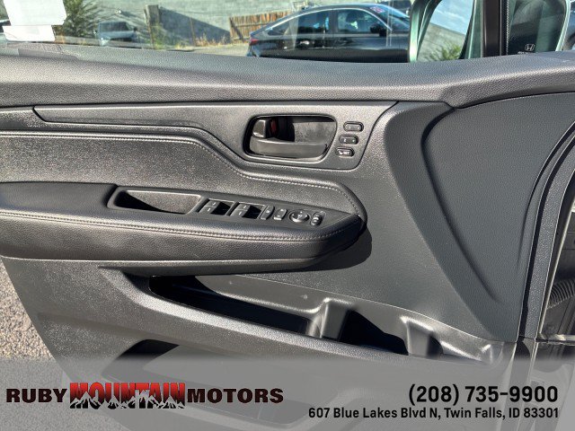 Used 2023 Honda Odyssey EX-L image 13