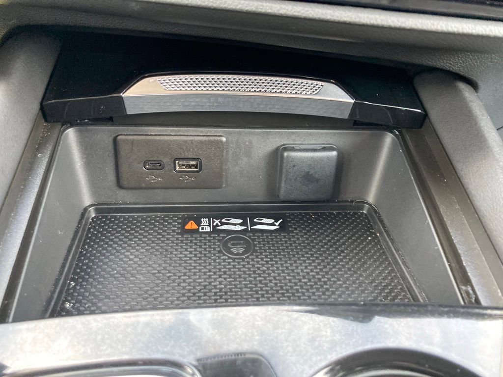 Used 2025 Buick Envision Sport Touring image 22