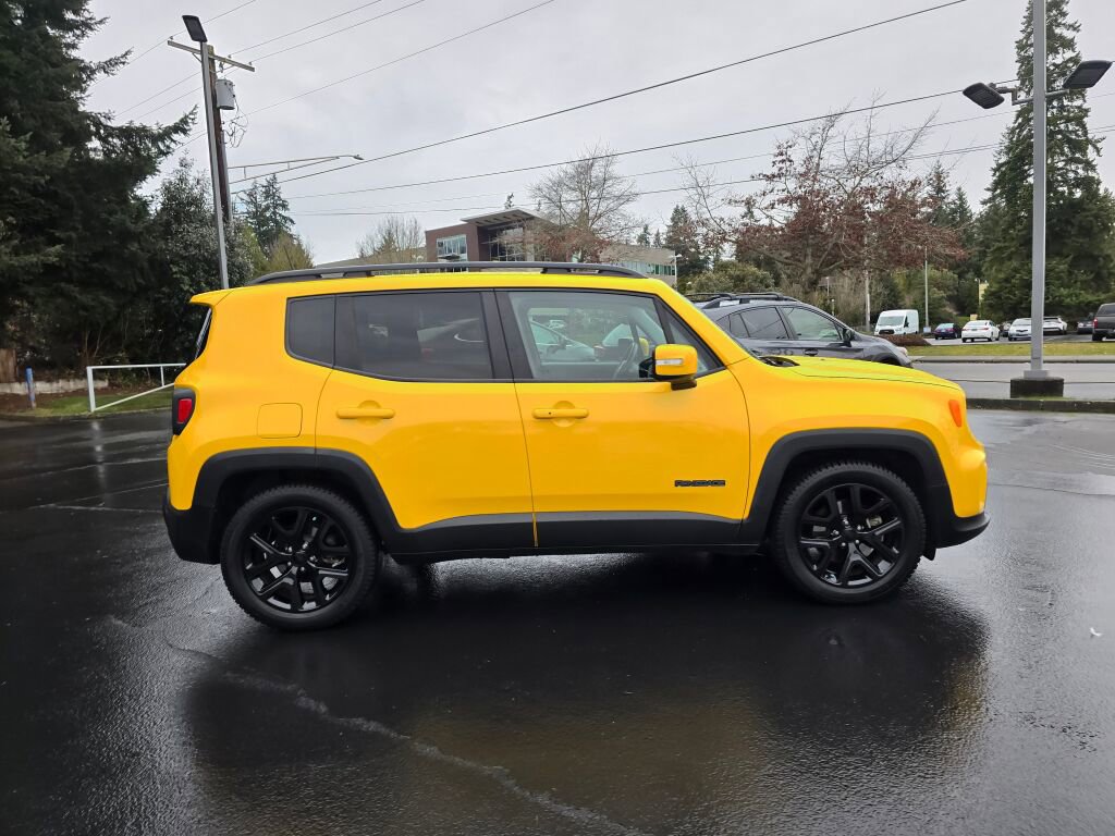 Used 2019 Jeep Renegade Altitude w/ UConnect 8.4 Nav Group image 19