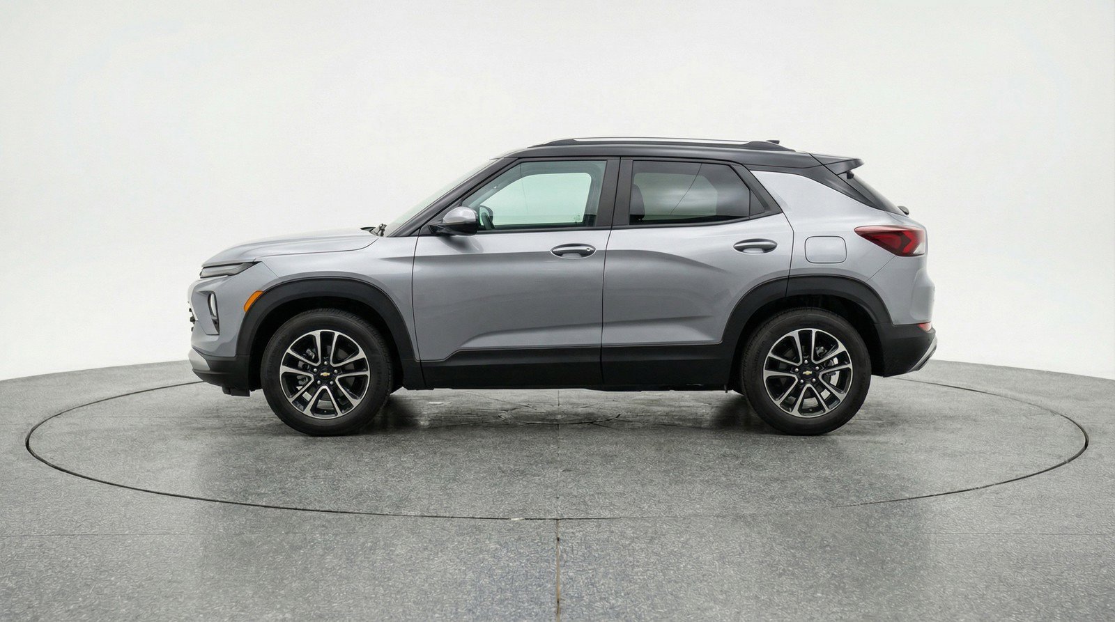 Used 2025 Chevrolet TrailBlazer LT AWD/4WD image 5