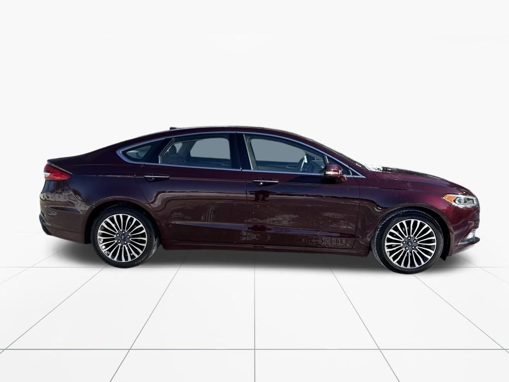 Used 2017 Ford Fusion SE w/ Fusion SE Technology Package image 14