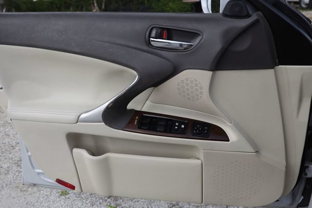 Used 2010 Lexus IS 250 w/ Preferred Accessory Package RWD image 44
