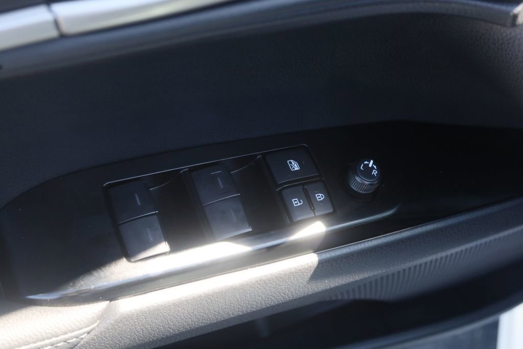 Used 2025 Toyota Camry XSE AWD/4WD image 22