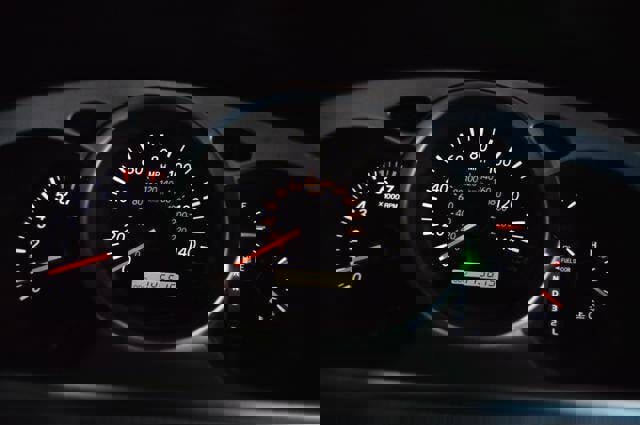 Used 2004 Toyota Highlander Limited image 20