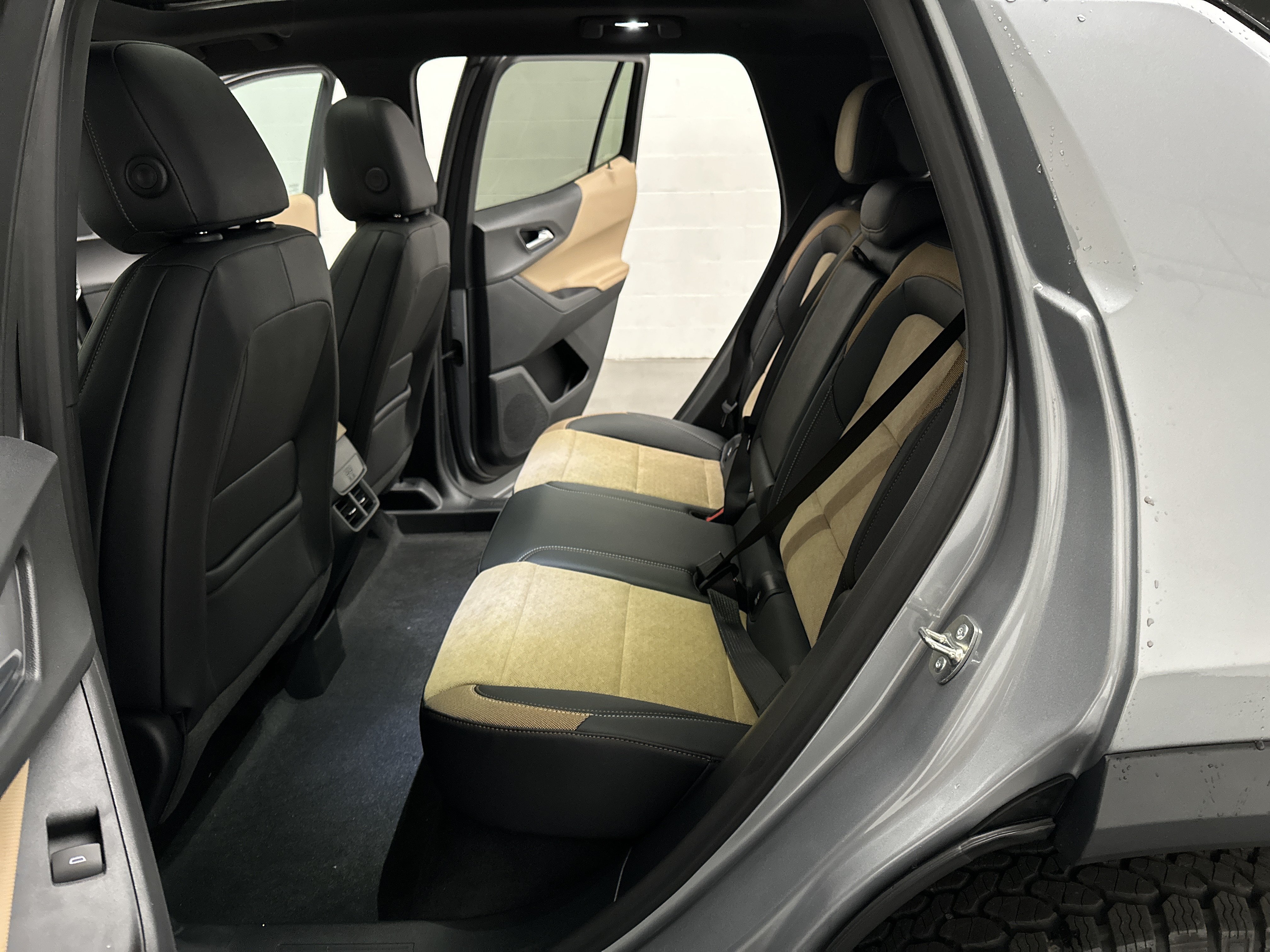 New 2027 Chevrolet Equinox ACTIV w/ Safety and Technology Package AWD/4WD image 24