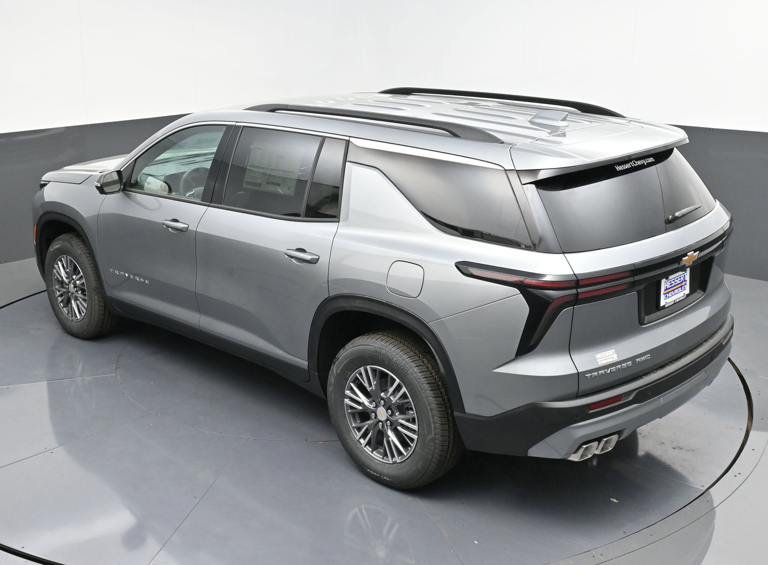 New 2026 Chevrolet Traverse LT w/ Driver Confidence Package AWD/4WD image 50