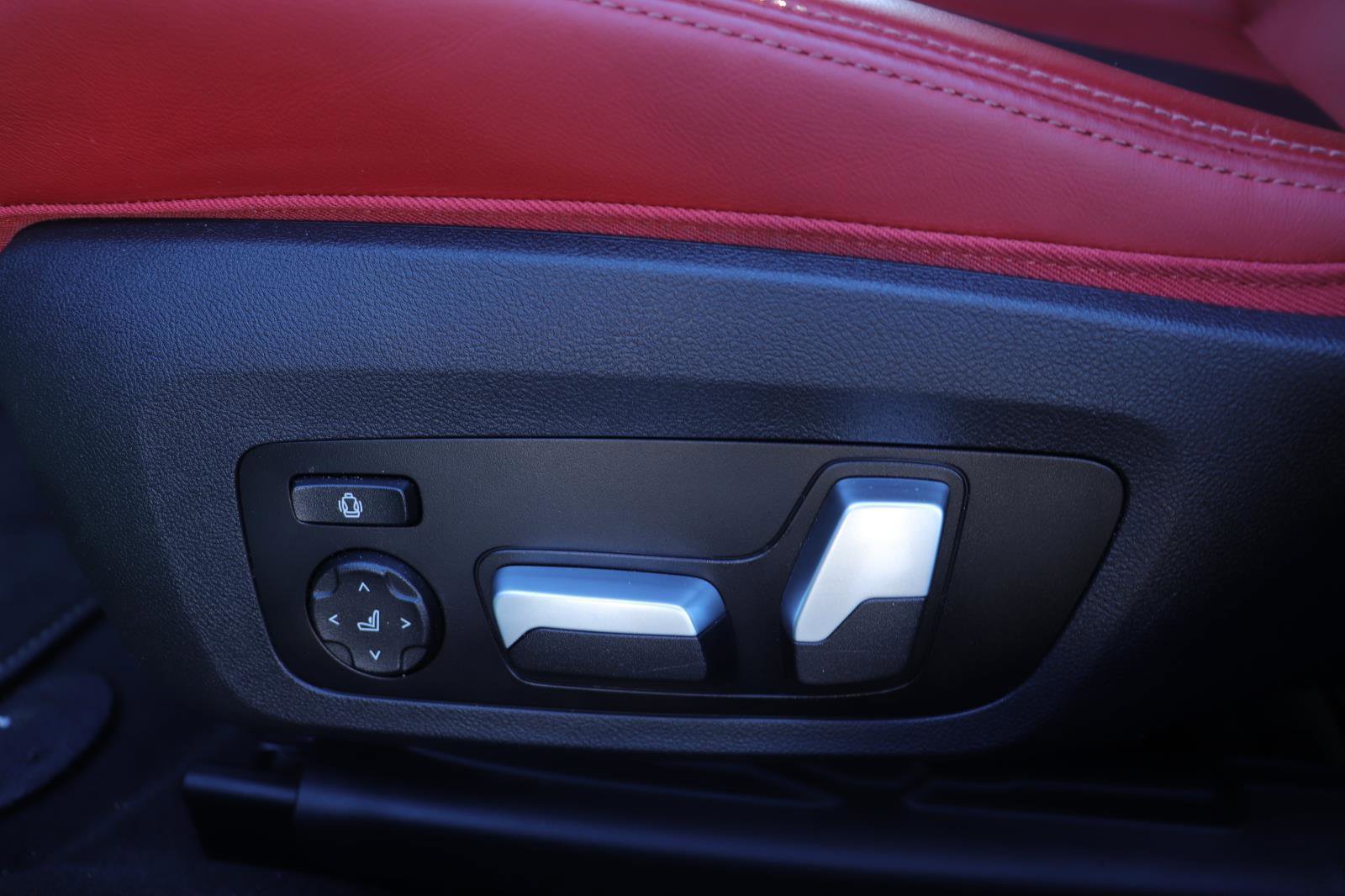 Certified 2023 BMW M3 Competition w/ Executive Package image 23