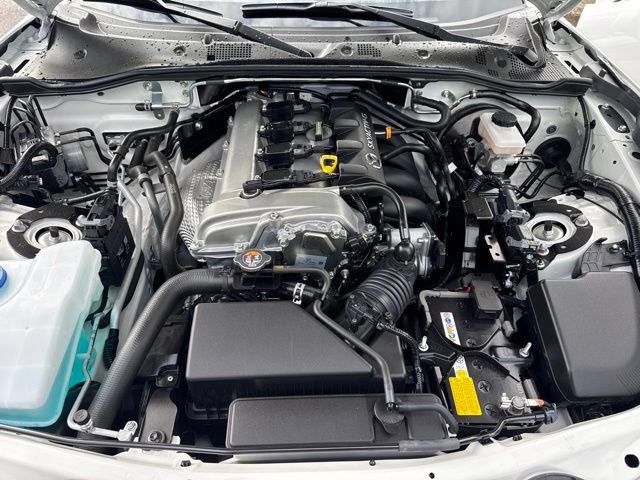 Used 2026 MAZDA MX-5 Miata RF Grand Touring RWD image 16