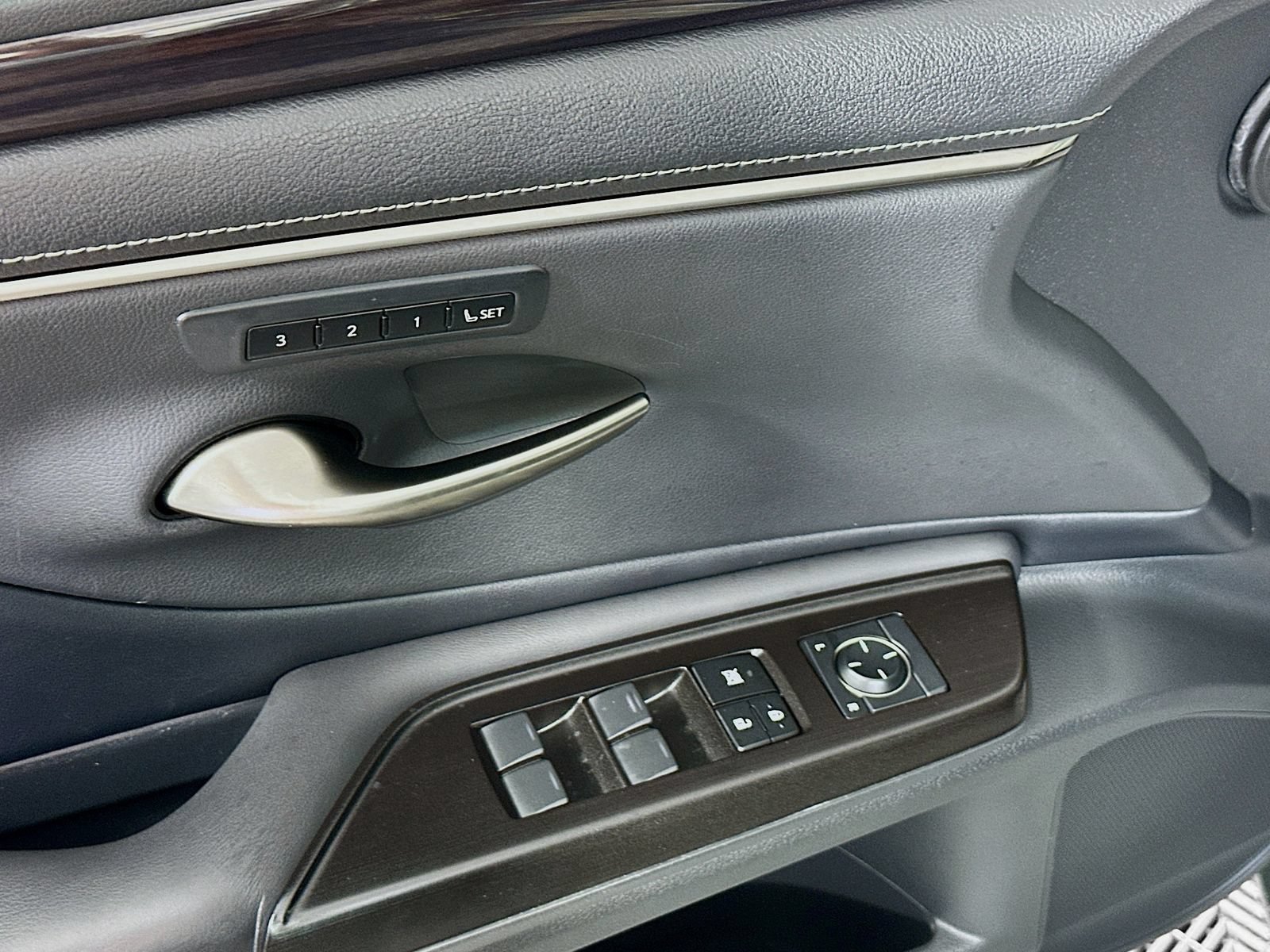 Used 2019 Lexus ES 350 F Sport FWD image 16