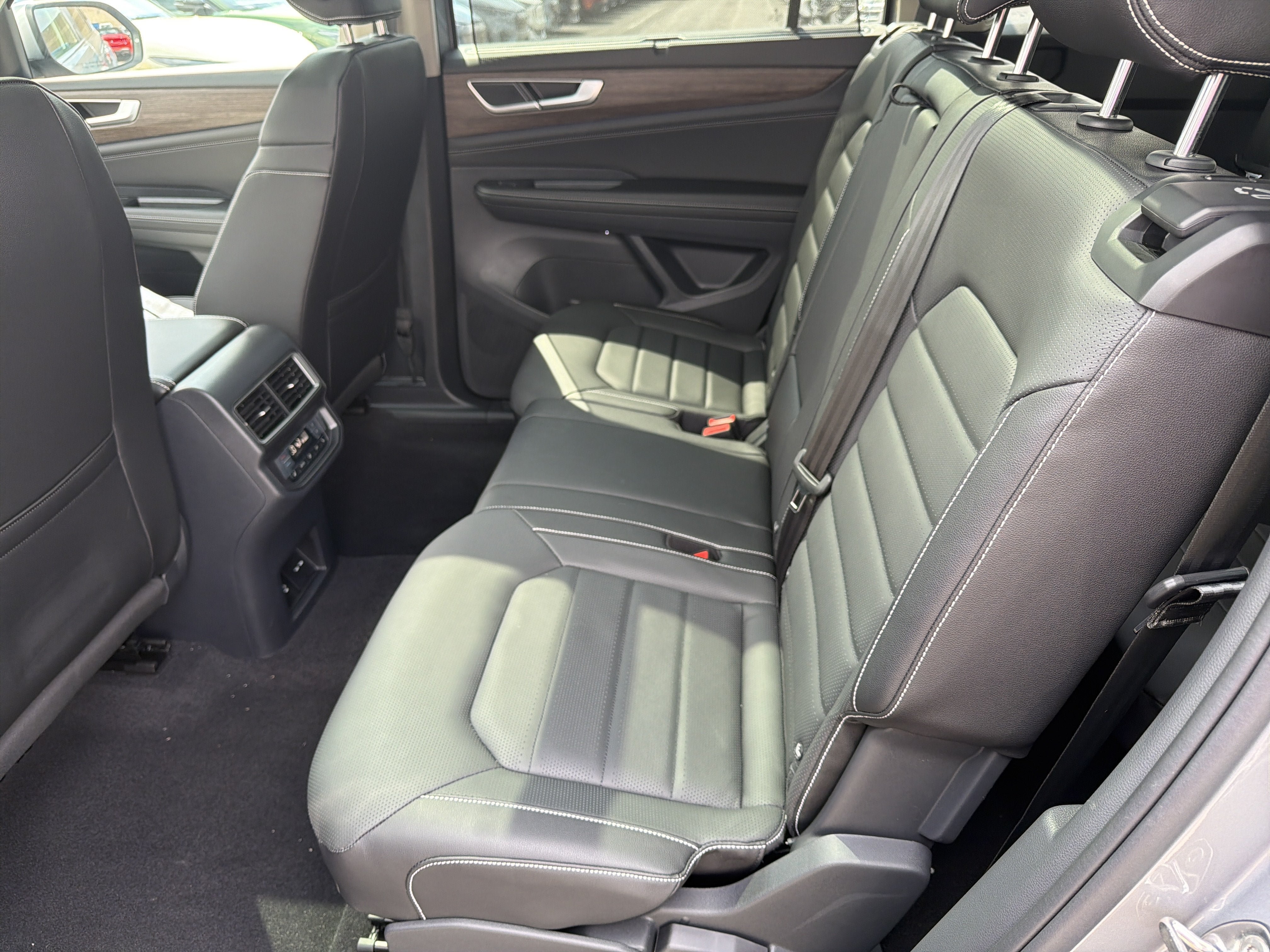 New 2026 Volkswagen Atlas SEL AWD/4WD image 23