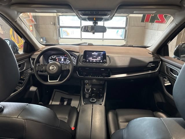 Used 2021 Nissan Rogue SV w/ Premium Package AWD/4WD image 19