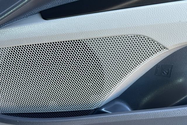 Used 2022 Toyota Camry XSE image 22